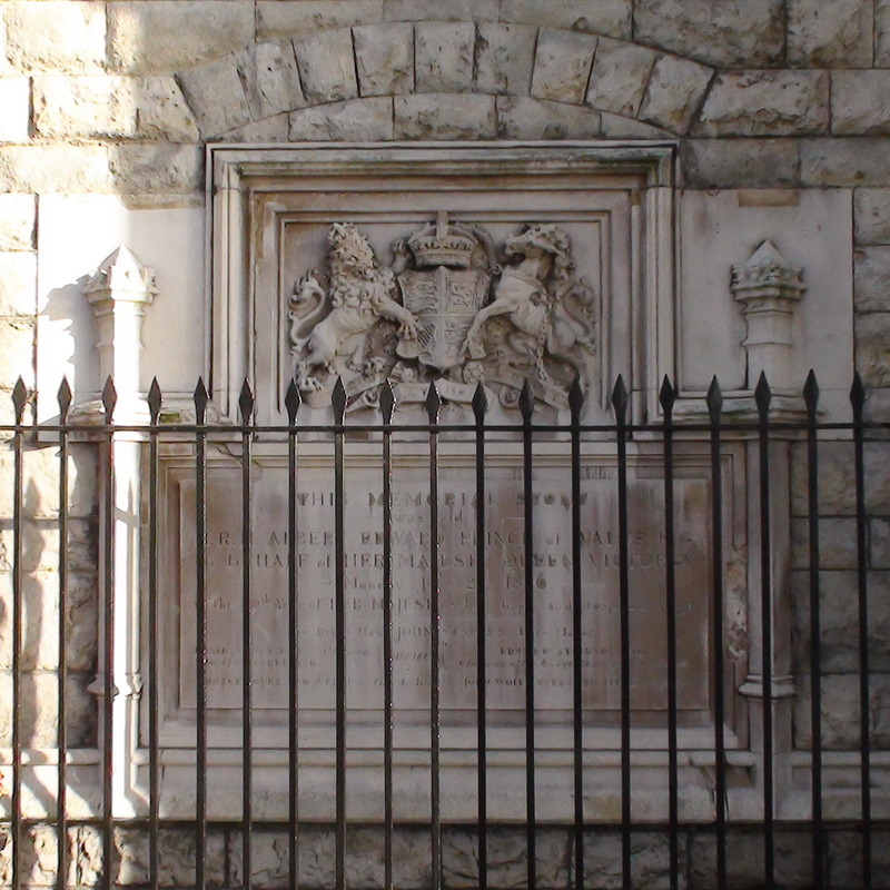 Victoria's Golden Jubilee Tower Bridge London Remembers, Aiming to