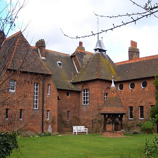 The Red House London Remembers, Aiming to capture all memorials in London
